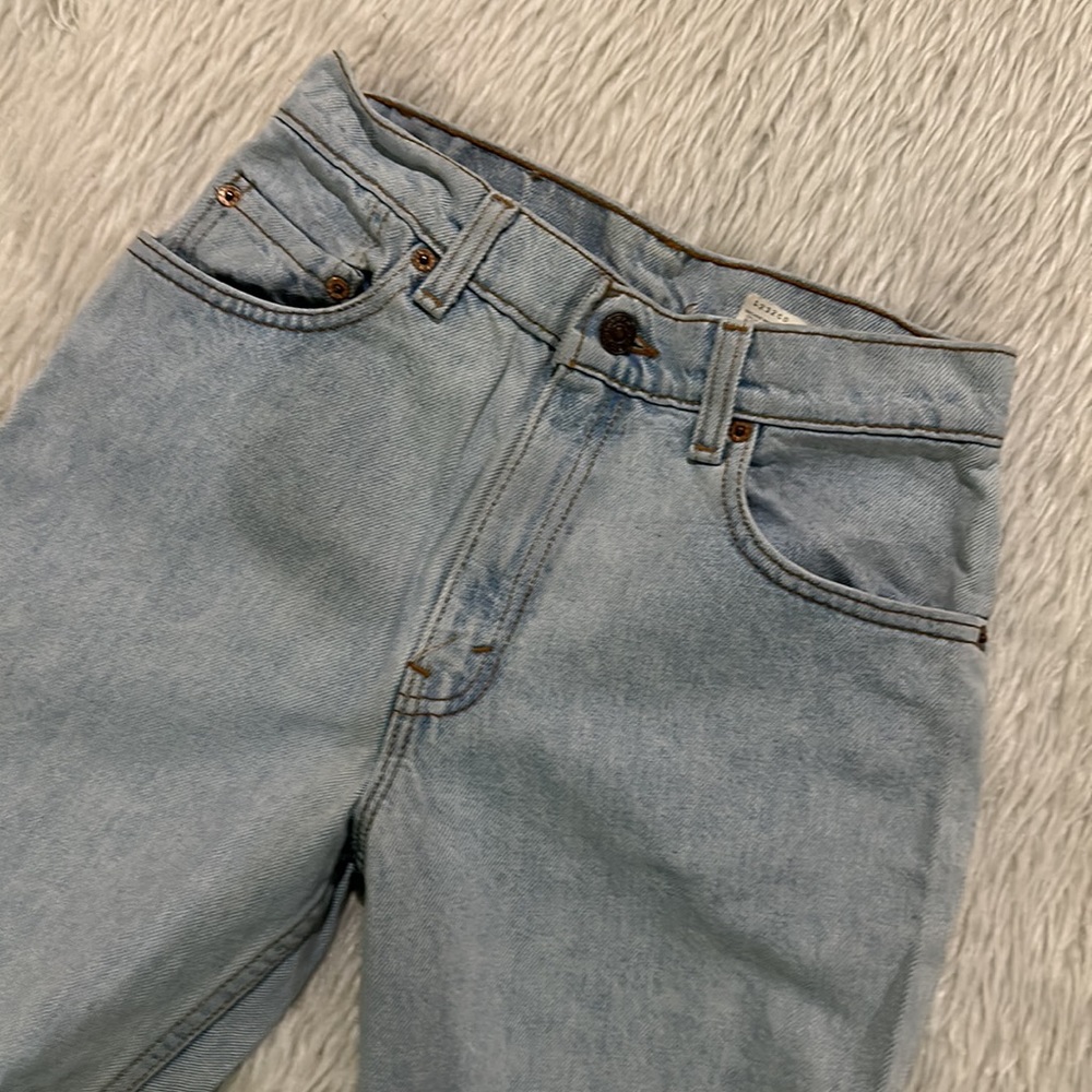 Vintage Levi’s women’s 55 relaxed fit tapered leg short size 5
